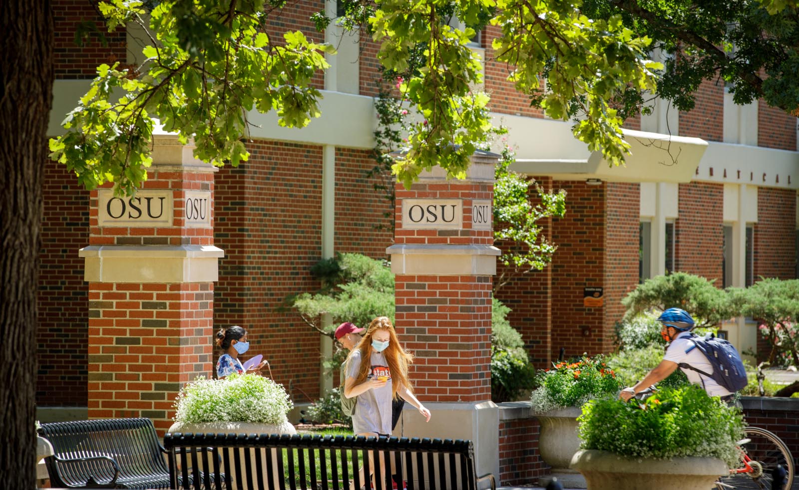 students_on_campus_006.jpg Students on Campus